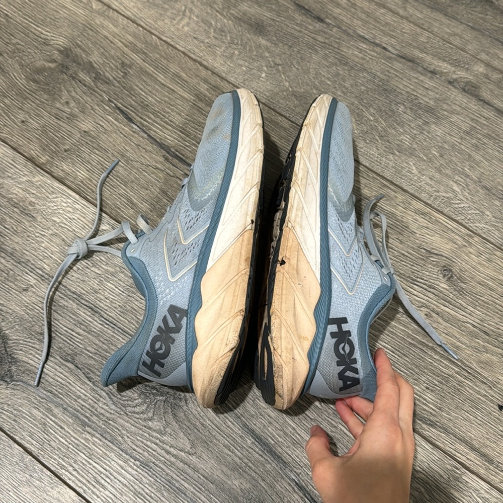 • Hoka • Women’s Arahi 5 Road Running Shoes  Blue Fog/Provincial Blue 9.5 B - Picture 4 of 6